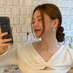 [댓글부탁해] 임보라 폰 <b>기종</b> 뭔지 아는사람?