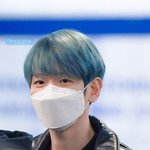 변백현 눈 밑 <b>인절미</b>