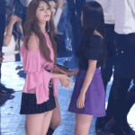 <b>쯔위</b>,강혜원,리아 이 셋은 대체 뭔 조합이냐?