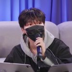 <b>이발</b>하고 나타나 하트 4종 세트 선보인 남돌