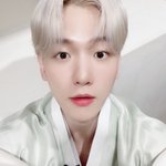 [EXO] 백현이 <b>백발</b> 너무 잘 어울린다