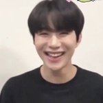 입크고 웃을때 팔자주름 생기는거 부럽지않냐