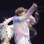 [방탄소년단] 머글) <b>아미</b>들아 혹시 이분 누구셔?