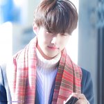 [펜타곤] 펜타곤이랑 유니버스 <b>특유의</b>