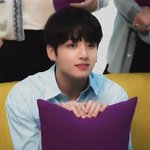<b>이사진</b> 전정국 개기여워