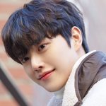 [댓글부탁해] 넷<b>플</b> 이거 재밋냐??