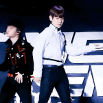 백현이 <b>춤선</b> 예뻐