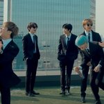 [NCT즌] 마크도 마큰데 <b>런쥔</b>이 웃는거좀봐