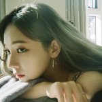 에스파 팬들아 카리나 <b>염색</b>한거야?