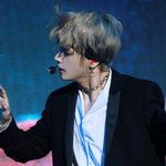 [방탄소년단] 헤어밴드나 수트 좋아하는데