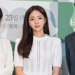 [댓글부탁해] 얘드라 <b>이분</b>들 공통점 좀 찾아주라
