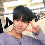 내가 좋아하는 <b>남</b><b>돌</b>들 비슷하게 생김?