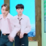 [방탄소년단] 팔 안올라가지만
