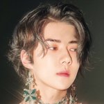 <b>세훈</b> 장발 합성인데