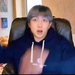 [방탄소년단] 아니 진짜 <b>티내지</b> 말라니까는;