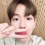 <b>변백현</b>보고싶다