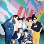 한해동안 100만장 이상 판매한 아티스트