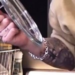 [모두드루와] 정국 <b>타투</b> 망하건 사실이잖아;