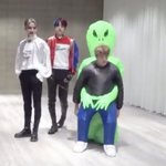 남돌 <b>최단신</b> 멤버 데뷔한대ㅋㅋ