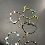 [더보이즈] <b>케빈</b> 비즈 팔찌 너무 잘 만들어...