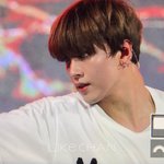 [NCT즌] 빨간 인이어로 come <b>back</b>