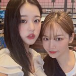 옆이 장원영인 건 아는데 오른쪽 누구야?