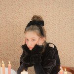 [댓글부탁해] 난 <b>여태</b> 친언니랑 19살 차이나는 애들 못봄