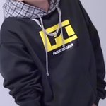 [NCT즌] 이거 런쥔이 <b>의상</b>이랑 같은건가
