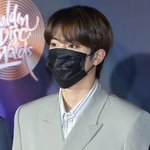아까 이런 남돌 찾아달란애 어디갔어
