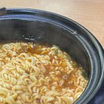 모닝라면 <b>지대</b>로 조지는중