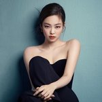 제니 어깨라인 <b>예술</b>이다