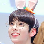 표정부터 <b>마냥</b> 예쁜 男돌