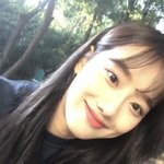 <b>이나은</b> 진짜 ㅈㄴ예쁘다