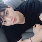 이 사진 하나땨문에 <b>배우판</b>으로 넘어감