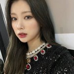 강혜원 표정 안변했단애들 대가리 박아라