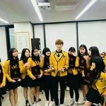 [NCT즌] 나만 <b>이런</b> 일반인들 <b>사이</b> 우뚝 느낌 좋아하냐