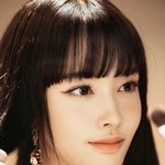 바비인형처럼 생긴 <b>여돌</b> 움짤좀 줘!!