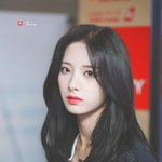 흑발하고 리즈찍은 여자아이돌.jpg