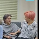 [NCT즌] <b>서로</b> 배 만지는거 개웃김