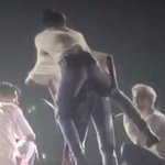 이거 정국 <b>뒷태</b> 오진다