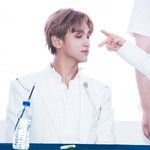 [NCT즌] <b>옆</b>에 브이 누구야?