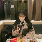 [댓글부탁해] 지금<b>고삼</b>+재수생들 몇시에일어남?
