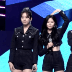 [아이즈원] 앚즈 팬들아 <b>민주</b> 전신 움짤좀