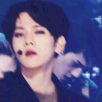 [EXO] <b>흑</b>..발?