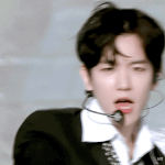 백현 <b>이날</b> 진짜 잘생겼네