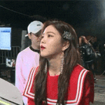 이 남자는 누구야