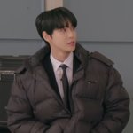 [NCT즌] 김도영 <b>수트</b>에 롱패딩 진짜 기절할 것 같다