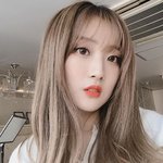 나 <b>정채연</b> 한혜리 닮았다 소리 듣는데 둘이 하나도 안 닮지 않았냐