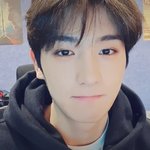 [더보이즈] 근데 진짜 <b>셀카</b>보다 븨앱캡쳐한게 더 이쁘다