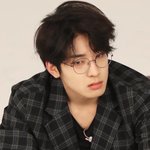 초딩<b>때</b>는 고딩들 완전 <b>어른</b>같았는데